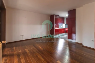 Apartamento T1 para Arrendamento em Paranhos