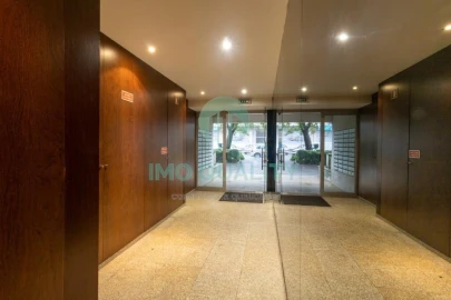 Apartamento T1 para Arrendamento em Paranhos