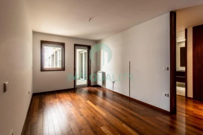 Apartamento T1 para Arrendamento em Paranhos