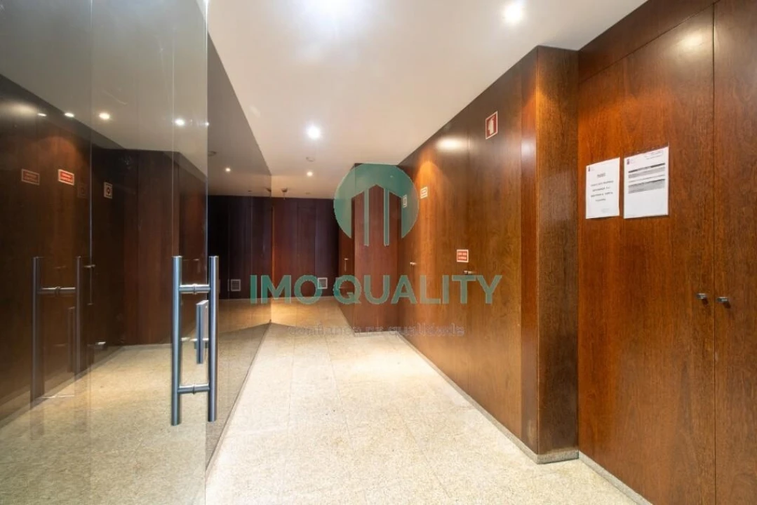 Apartamento T1 para Arrendamento em Paranhos Foto 15