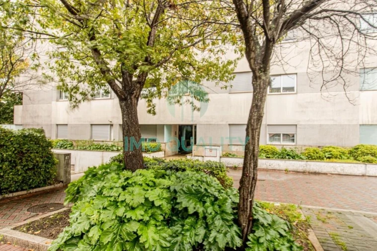 Apartamento T1 para Arrendamento em Paranhos Foto 19