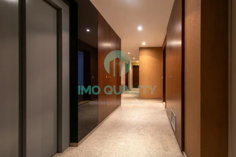 Apartamento T1 para Arrendamento em Paranhos Foto 16