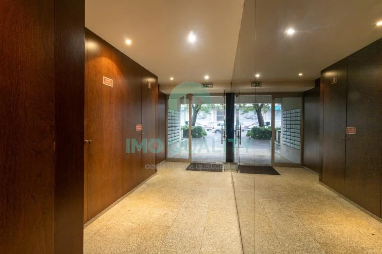 Apartamento T1 para Arrendamento em Paranhos Foto 18