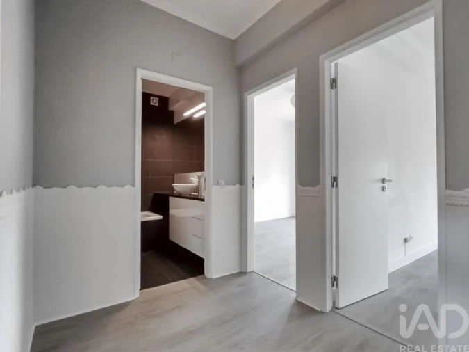 Apartamento T2 para Arrendamento em Ramada e Caneças Foto 7