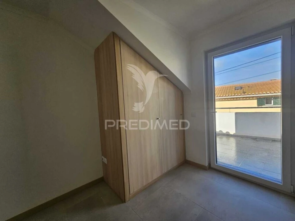 Apartamento T1 para Venda em Ferrel Foto 9