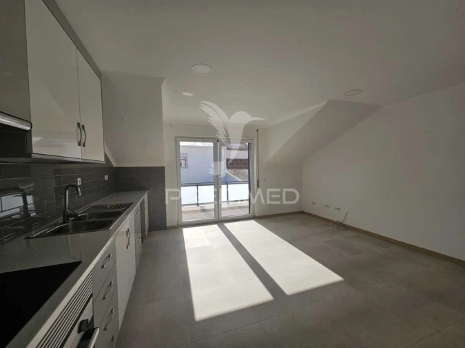 Apartamento T1 para Venda em Ferrel Foto 6