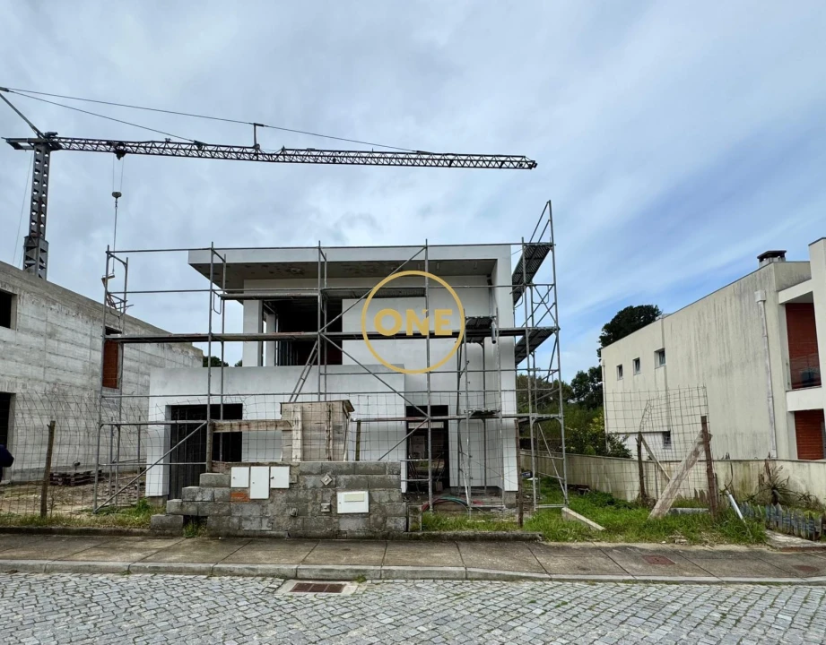 Moradia T4 para Venda em Ancora Foto 2