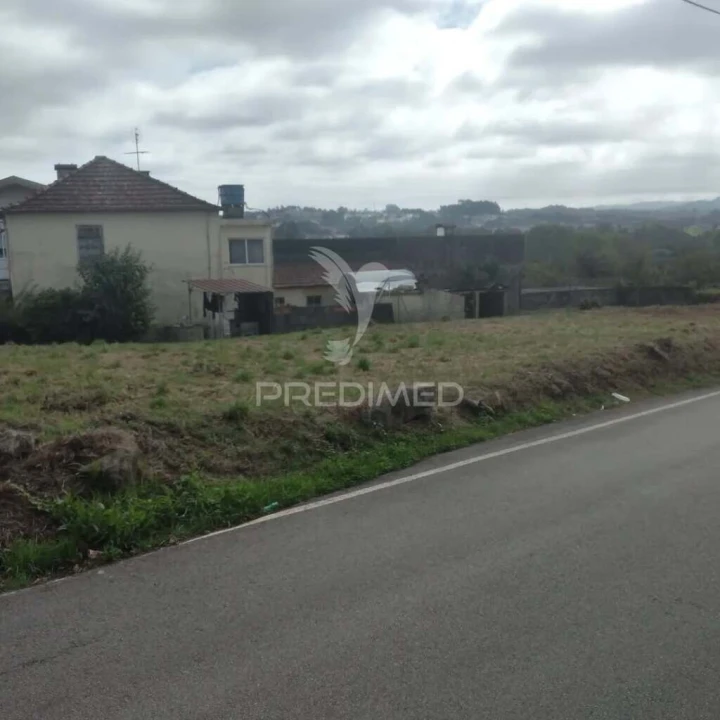 Terreno para Venda em Fiães Foto 1