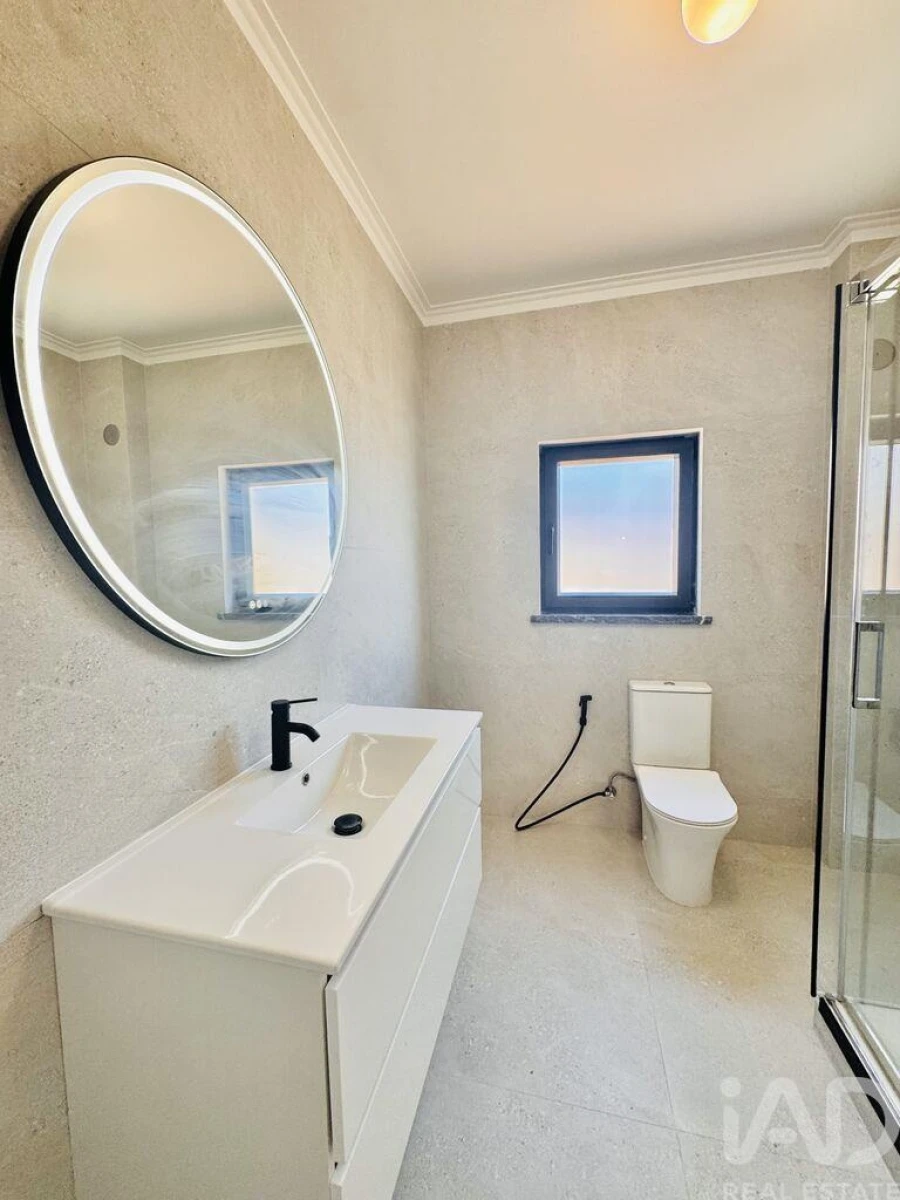 Moradia T4 para Venda em Quinta do Conde Foto 19