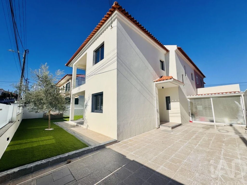 Moradia T4 para Venda em Quinta do Conde Foto 23