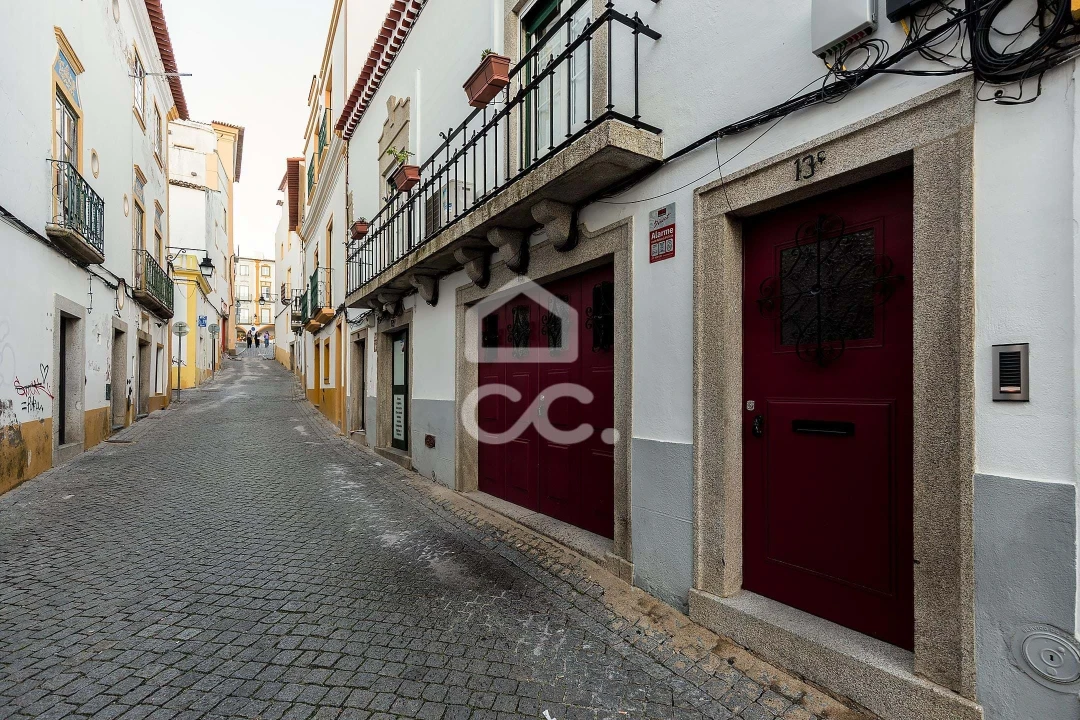 Moradia T7 para Venda em Évora (São Mamede, Sé, São Pedro e Santo Antão) Foto 1