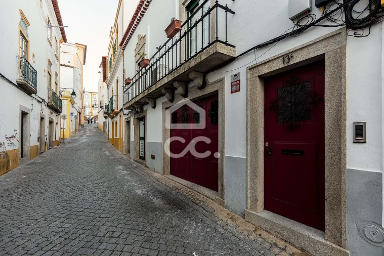 Moradia T7 para Venda em Évora (São Mamede, Sé, São Pedro e Santo Antão) Foto 2
