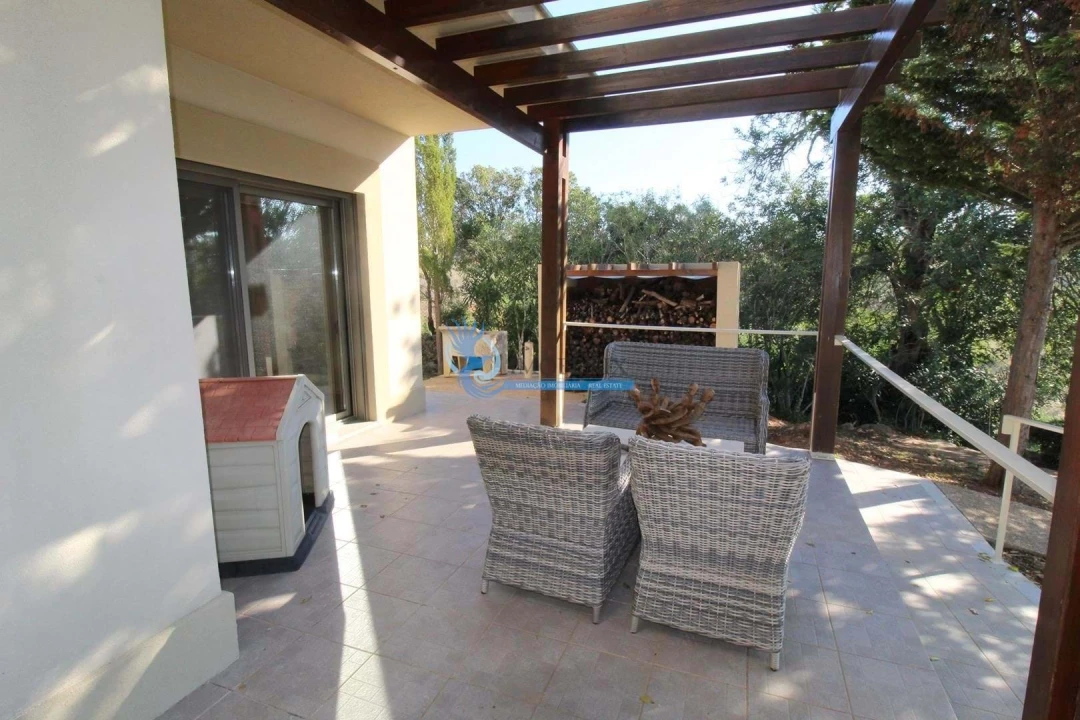 Moradia T3 para Venda em Guia Foto 44