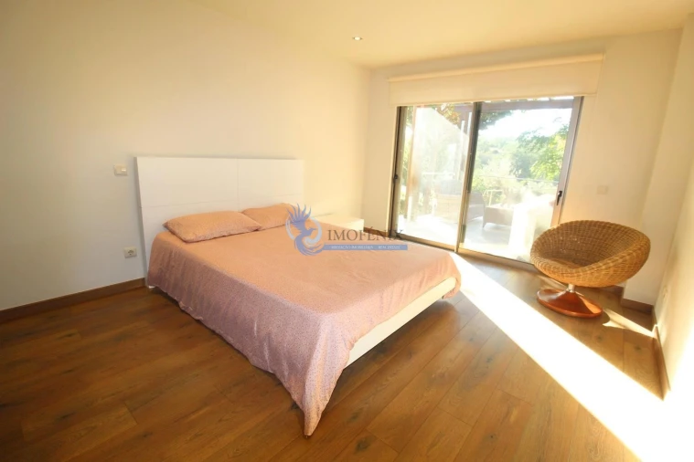 Moradia T3 para Venda em Guia Foto 24