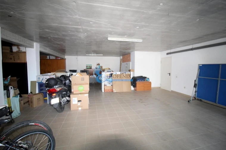 Moradia T3 para Venda em Guia Foto 10