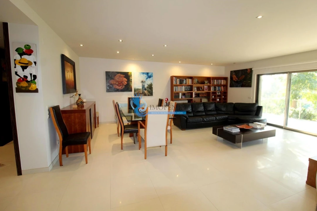 Moradia T3 para Venda em Guia Foto 14