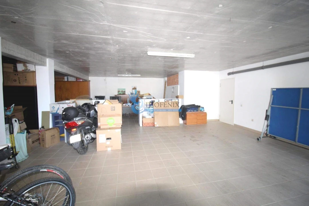 Moradia T3 para Venda em Guia Foto 10