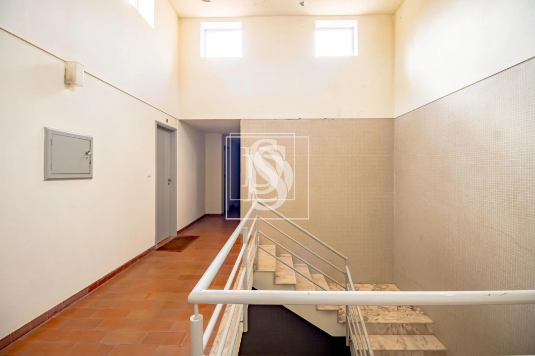 Apartamento T3 para Venda em Avões Foto 4