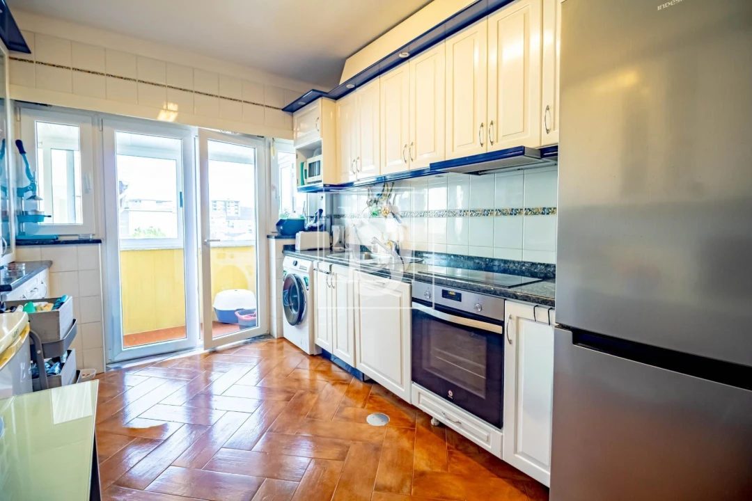 Apartamento T3 para Venda em Avões Foto 23