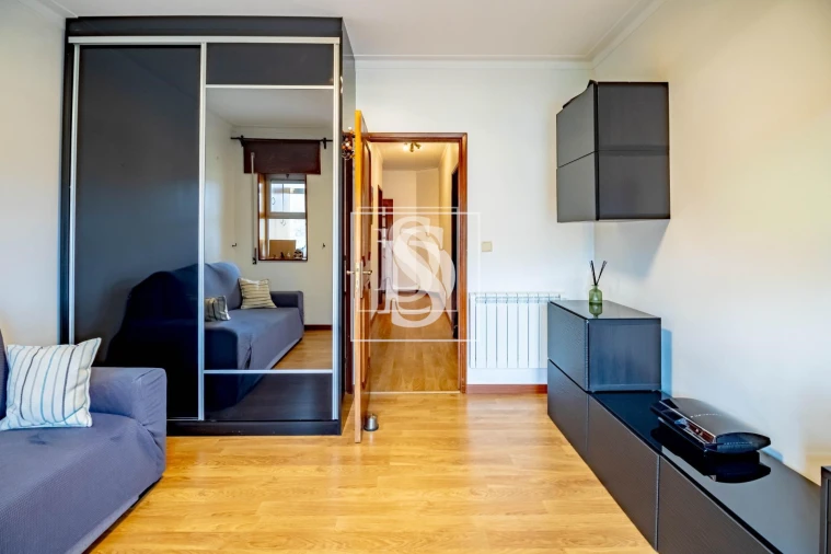 Apartamento T3 para Venda em Avões Foto 12