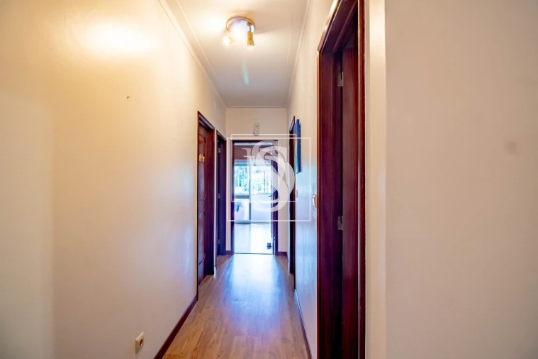 Apartamento T3 para Venda em Avões Foto 7