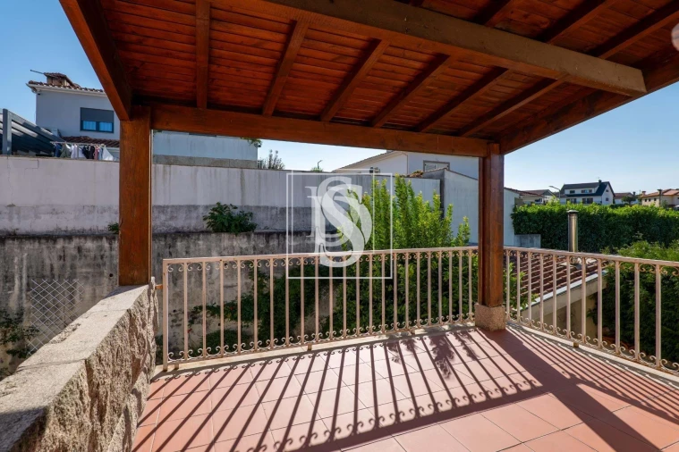 Moradia T4 para Venda em Vila Garcia, Aboim e Chapa Foto 33