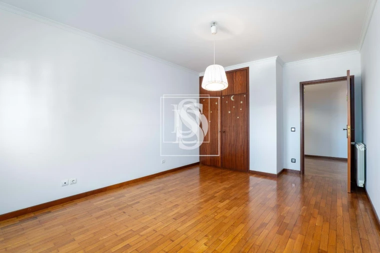 Moradia T4 para Venda em Vila Garcia, Aboim e Chapa Foto 23