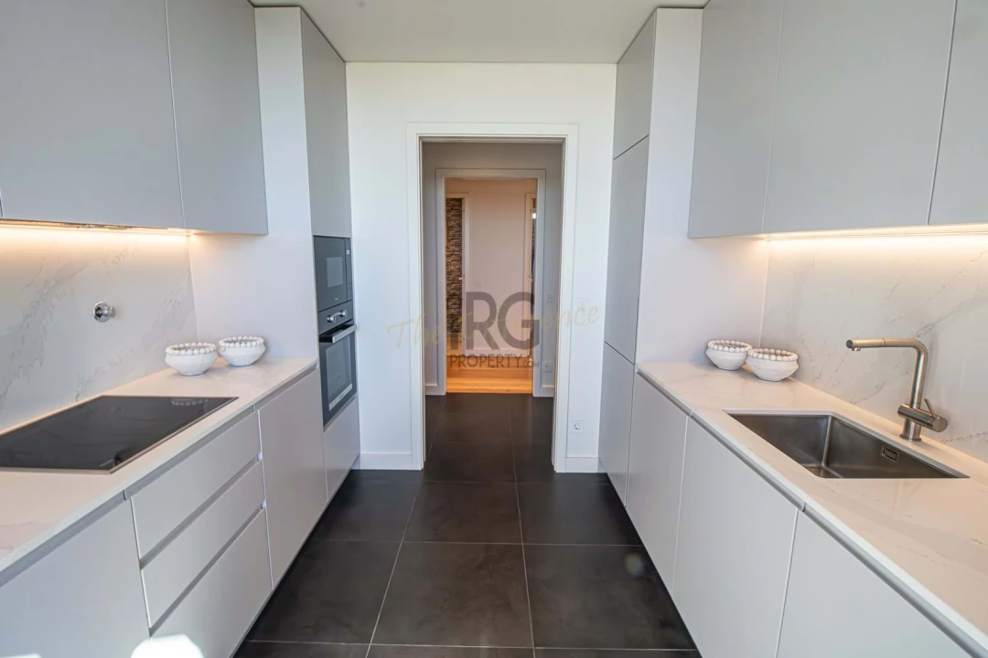 Apartamento T2 para Venda em Quarteira Foto 12