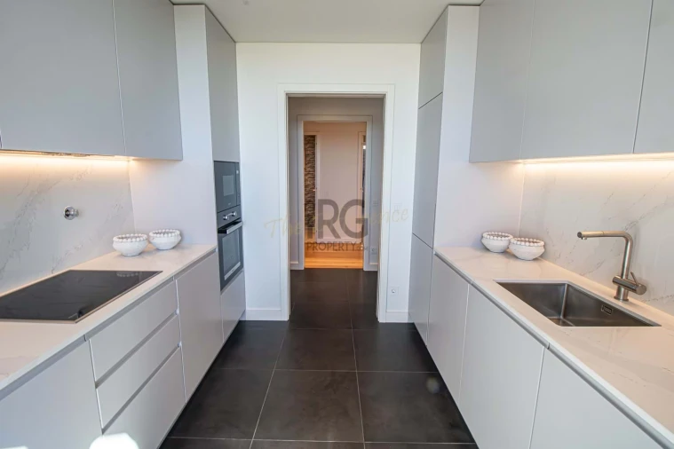 Apartamento T2 para Venda em Quarteira Foto 12