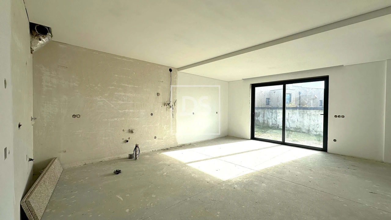 Moradia T3 para Venda em Fregim Foto 12