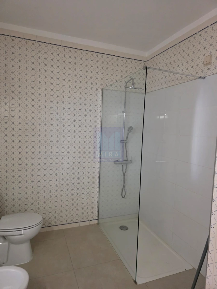 Apartamento T1 para Venda em Alvor Foto 4