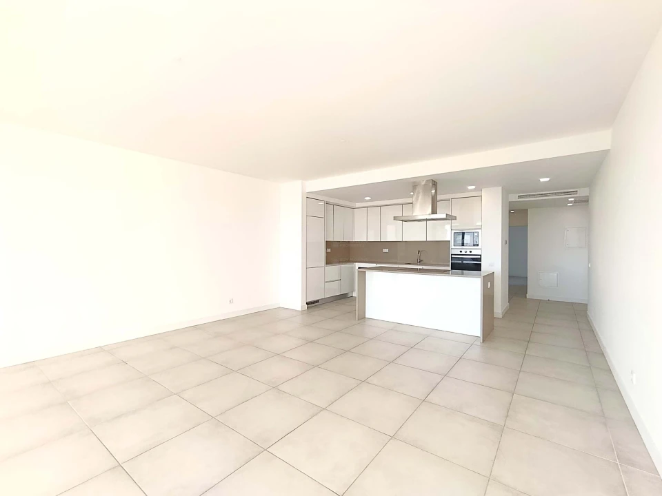 Apartamento T2 para Venda em Portimão Foto 8