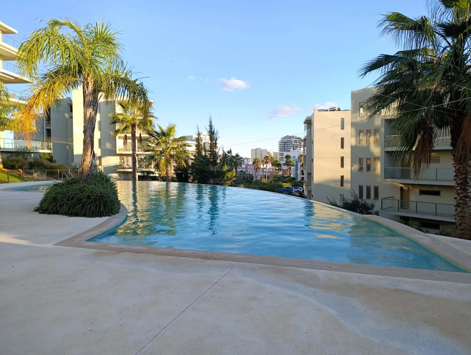 Apartamento T2 para Venda em Portimão Foto 21