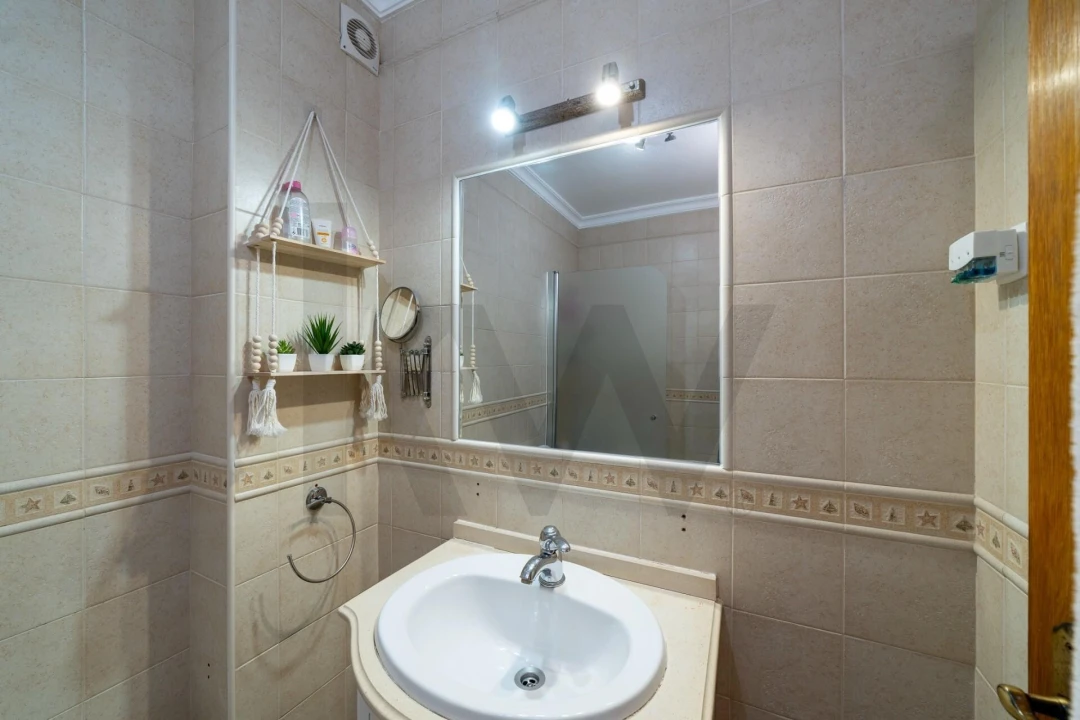 Apartamento T2 para Venda em Vila Real de Santo Antonio Foto 14