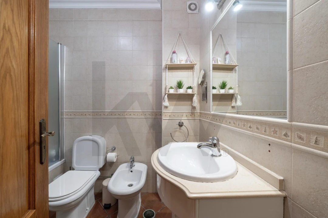 Apartamento T2 para Venda em Vila Real de Santo Antonio Foto 13