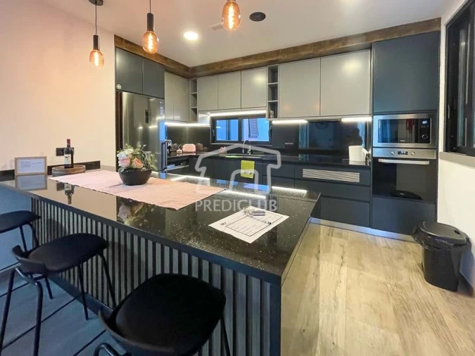 Moradia T2 para Venda em Arco da Calheta Foto 10