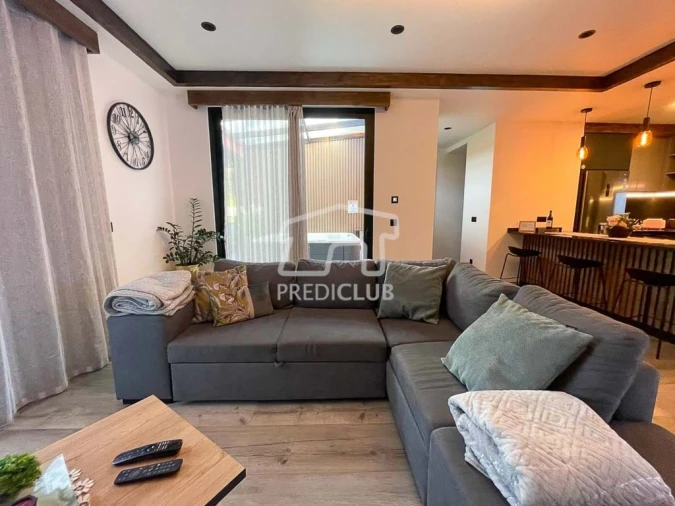 Moradia T2 para Venda em Arco da Calheta Foto 8