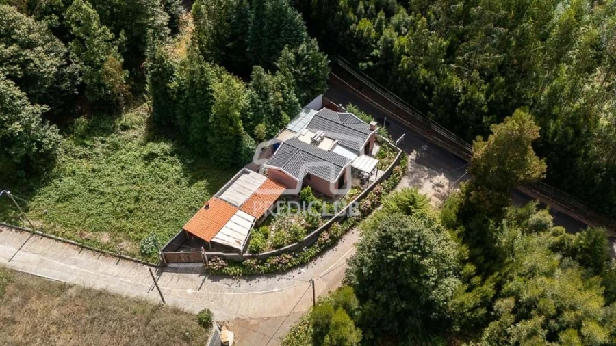 Moradia T2 para Venda em Arco da Calheta Foto 2