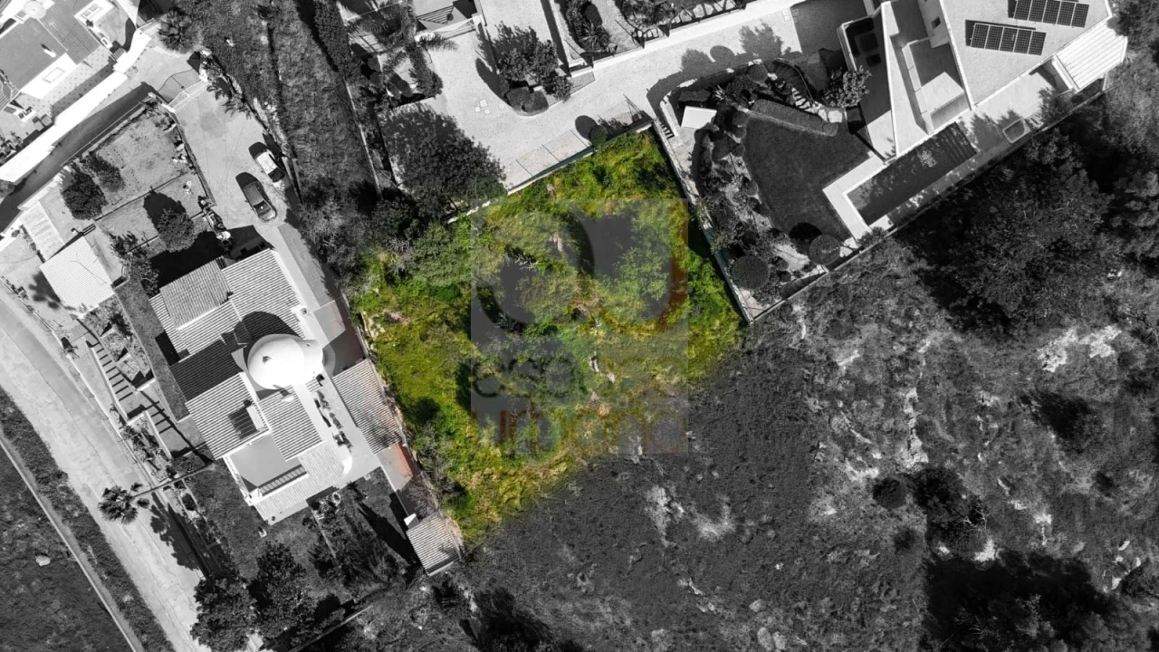 Terreno para Venda em Silves Foto 1