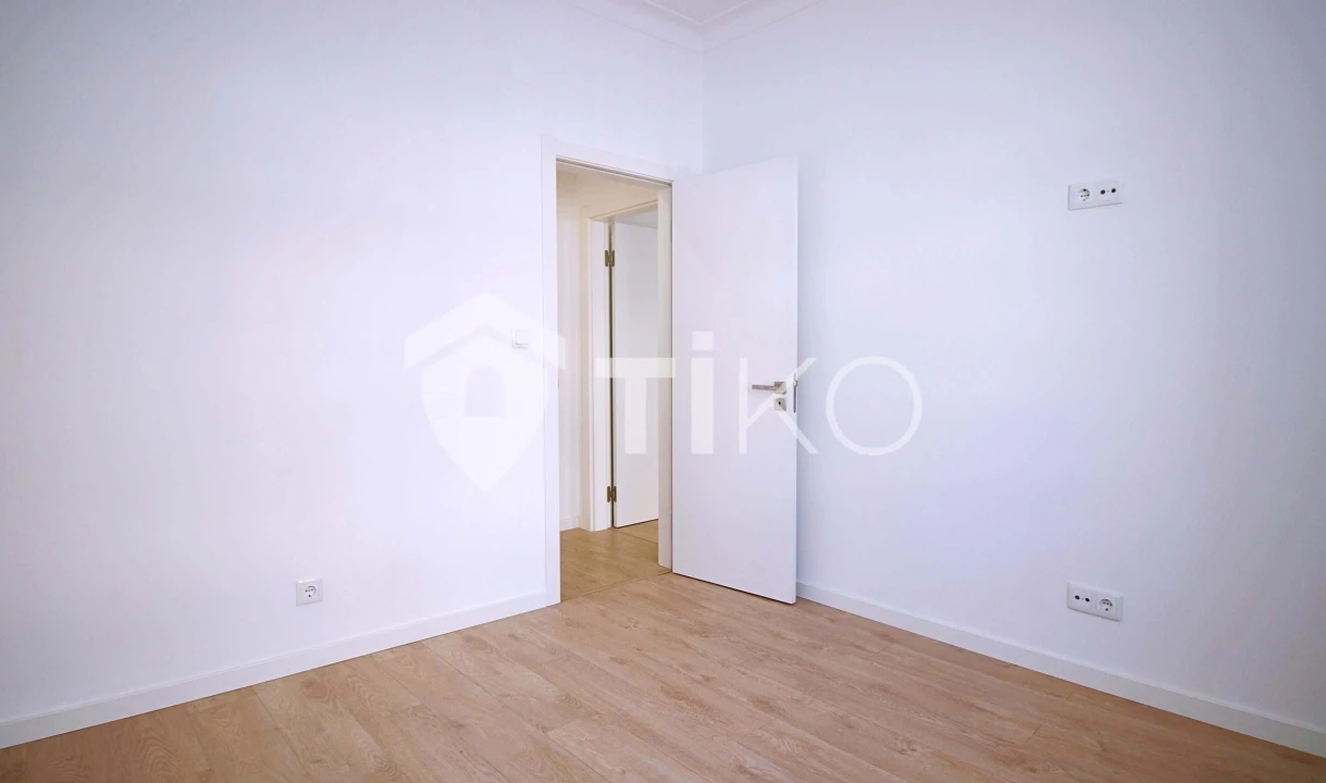 Apartamento T2 para Venda em Almada, Cova da Piedade, Pragal e Cacilhas Foto 3