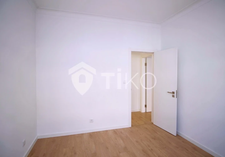 Apartamento T2 para Venda em Almada, Cova da Piedade, Pragal e Cacilhas Foto 23