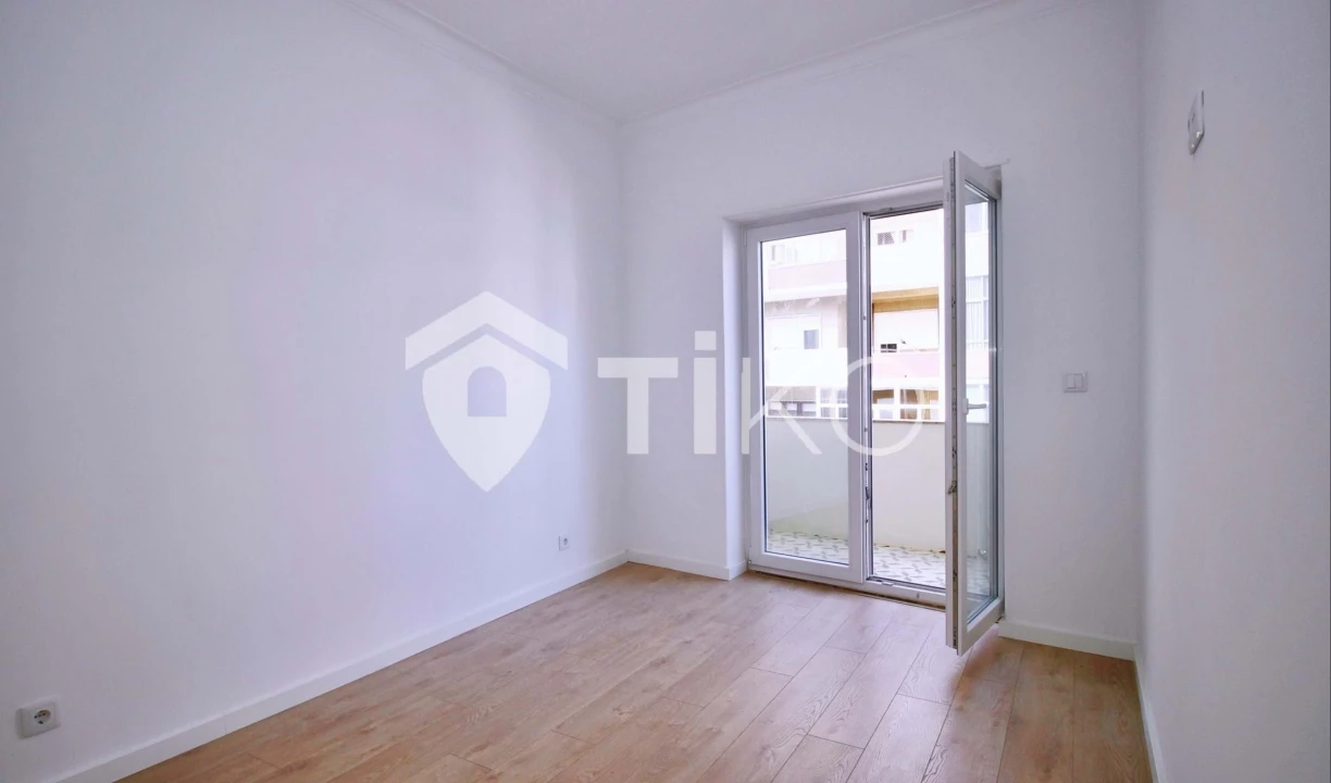 Apartamento T2 para Venda em Almada, Cova da Piedade, Pragal e Cacilhas Foto 11