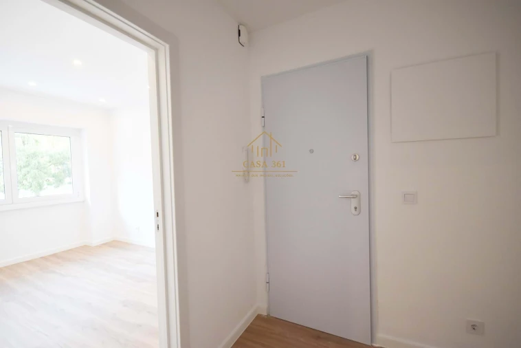 Apartamento T2 para Venda em Santa Iria de Azoia, São João da Talha e Bobadela Foto 21