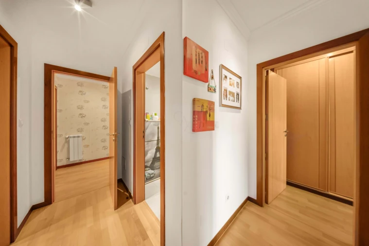 Apartamento T3 para Venda em Mina de Água Foto 9