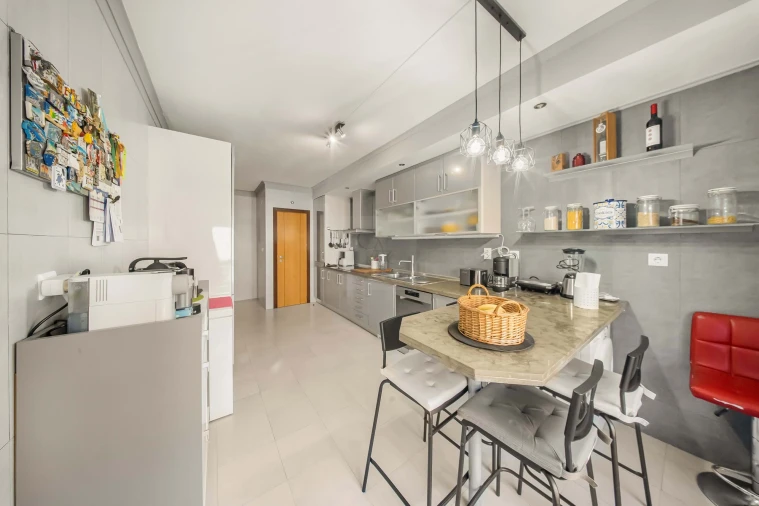 Apartamento T3 para Venda em Mina de Água Foto 2