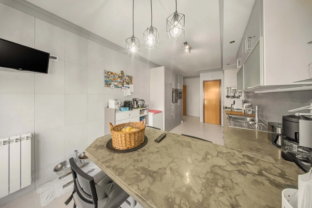 Apartamento T3 para Venda em Mina de Água Foto 3