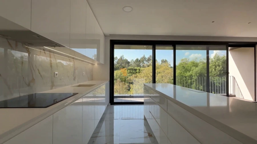 Moradia T3 para Venda em Fânzeres e São Pedro da Cova Foto 2