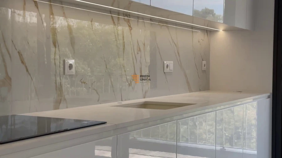 Moradia T3 para Venda em Fânzeres e São Pedro da Cova Foto 4