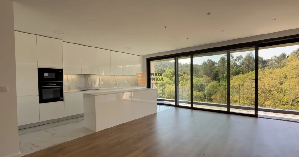 Moradia T3 para Venda em Fânzeres e São Pedro da Cova Foto 1