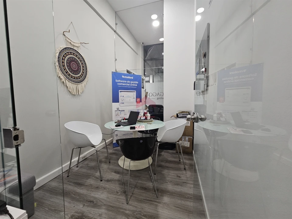 Loja para Arrendamento em Faro (Sé e São Pedro) Foto 5